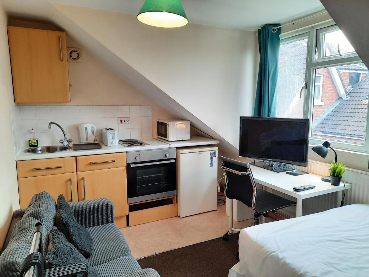 Addenro Apartments Southampton Buitenkant foto
